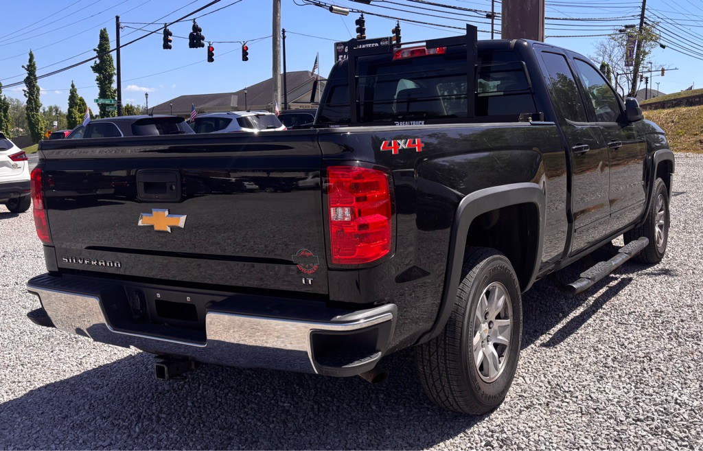 2018 Chevrolet Silverado 1500 Image 2