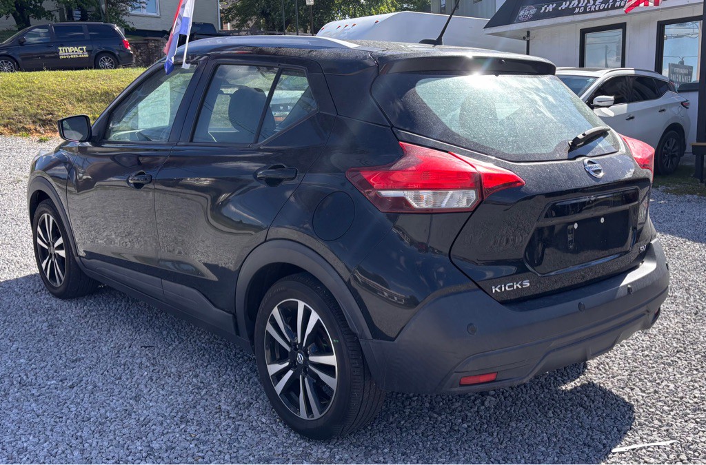 2020 Nissan Kicks Image 3