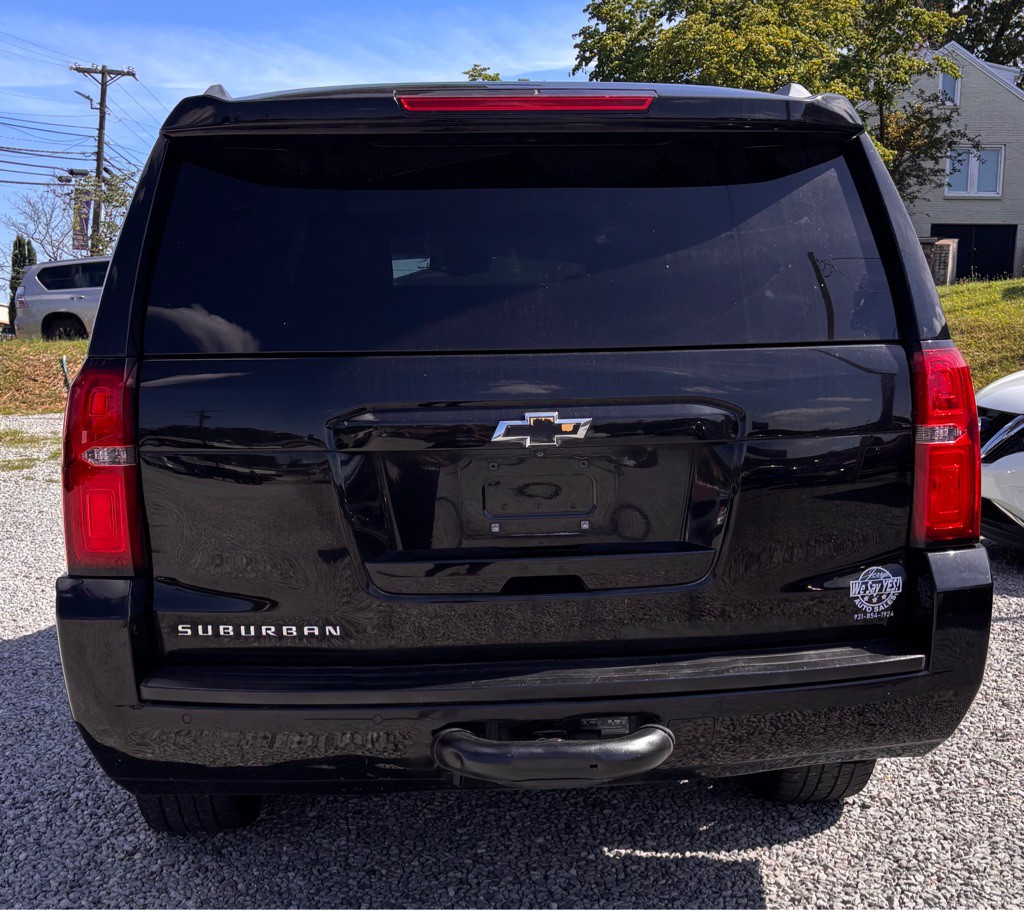 2019 Chevrolet Suburban Image 4