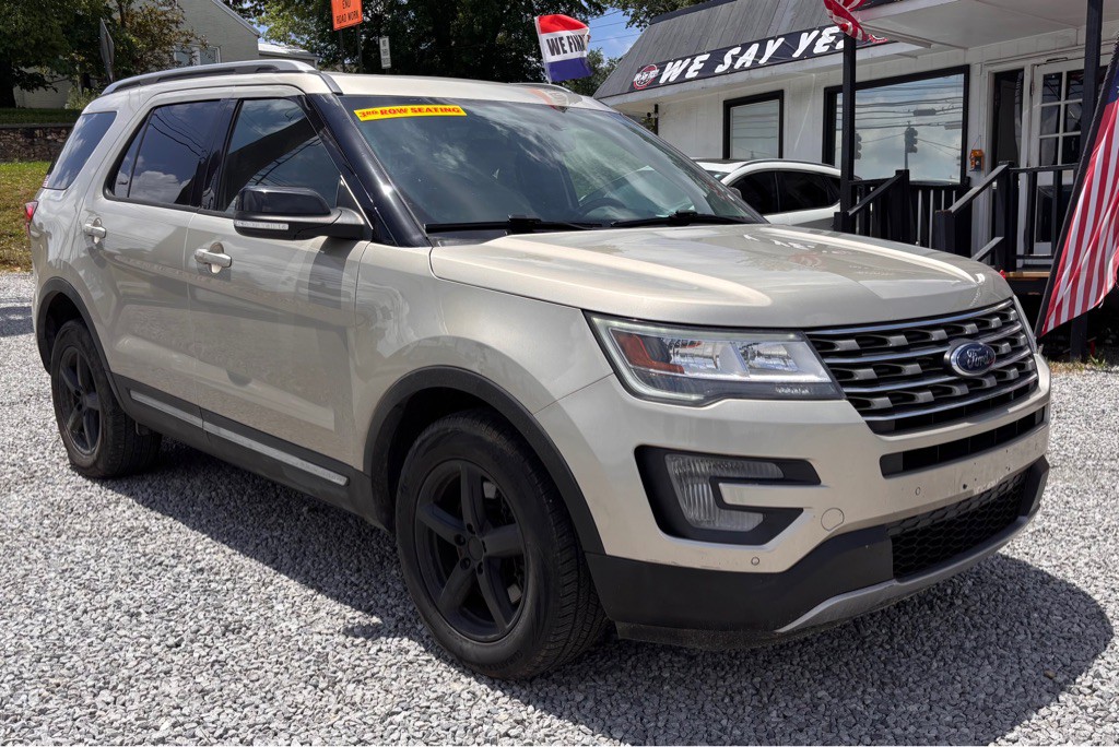 2017 Ford Explorer Image 2