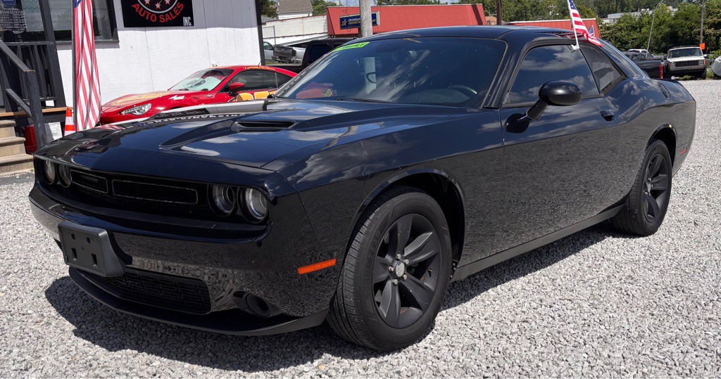 2015 Dodge Challenger Image 3