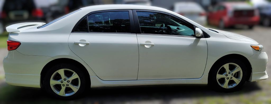 2012 Toyota Corolla Image 8