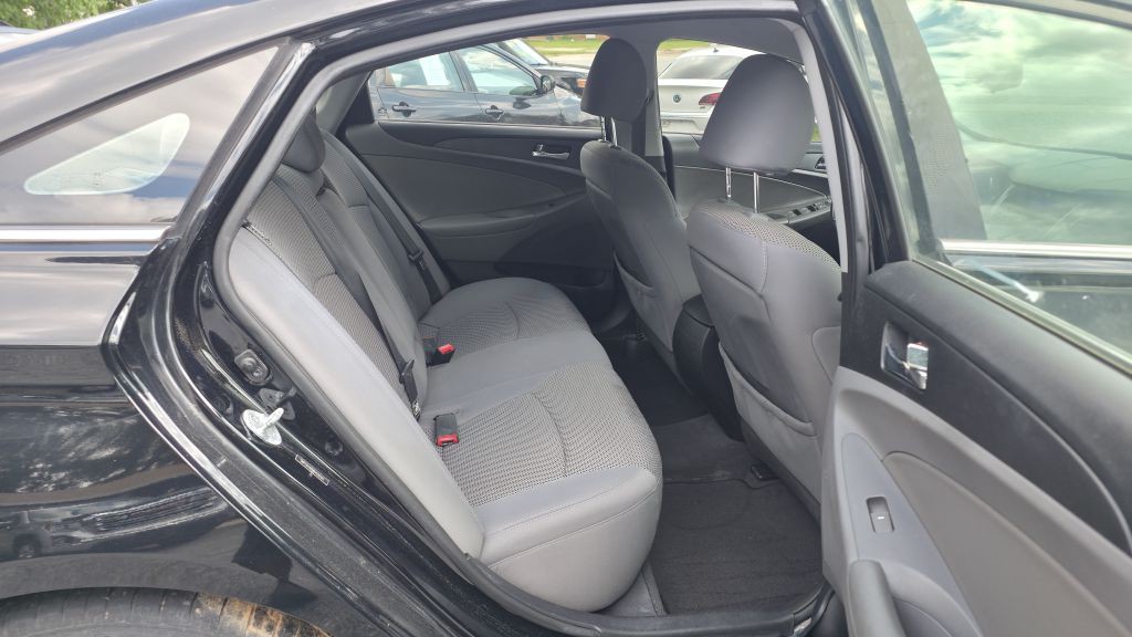 2013 Hyundai Sonata Image 10