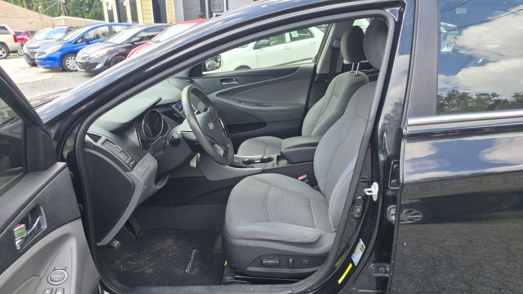 2013 Hyundai Sonata Image 12