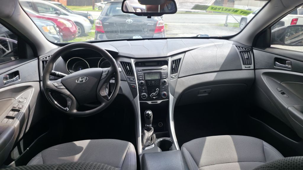 2013 Hyundai Sonata Image 13
