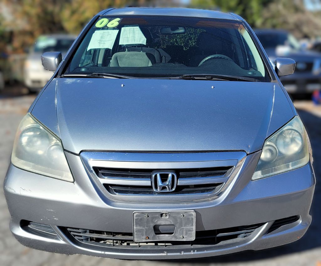 2006 Honda Odyssey Image 2