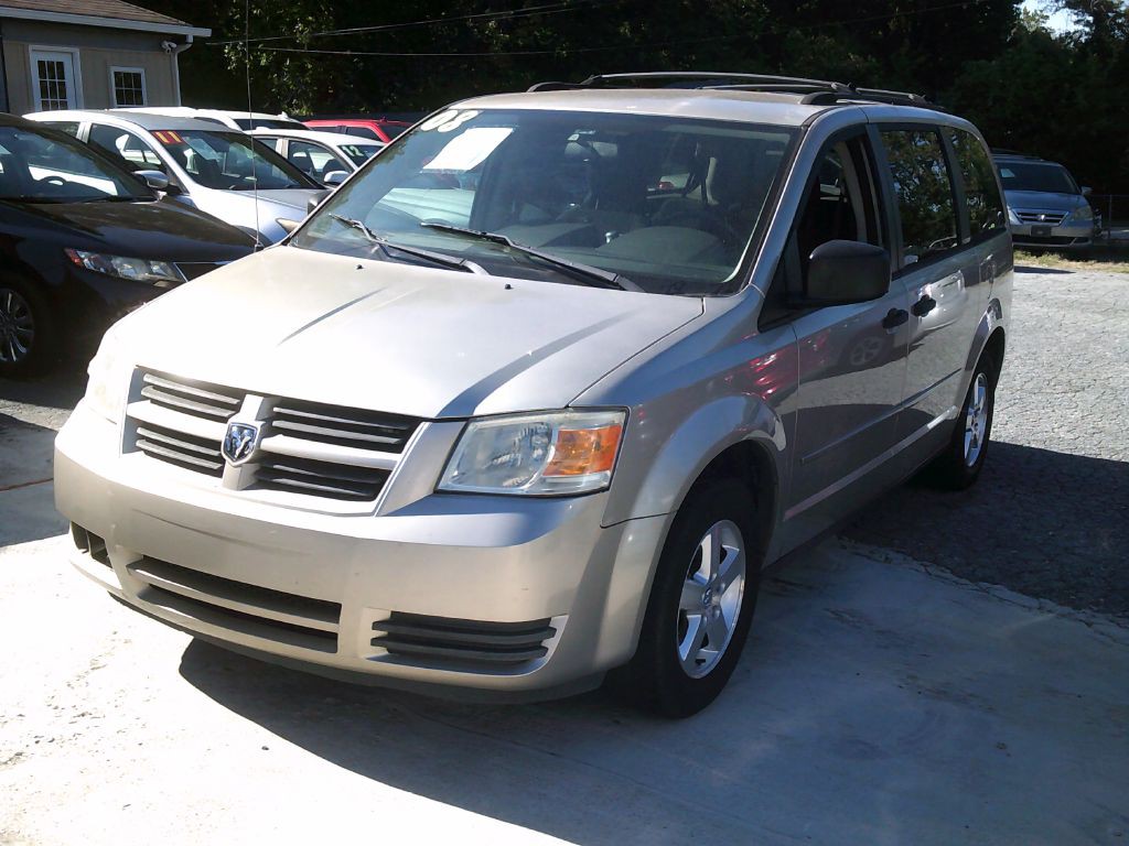 2008 Dodge Grand Caravan Image 1