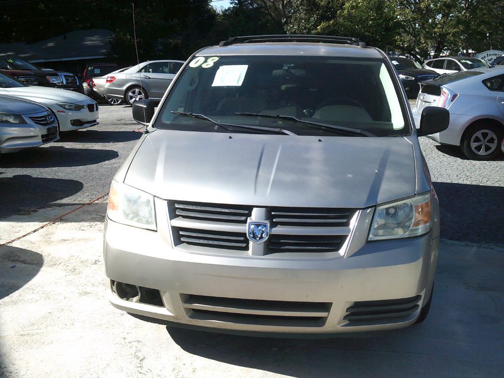 2008 Dodge Grand Caravan Image 2