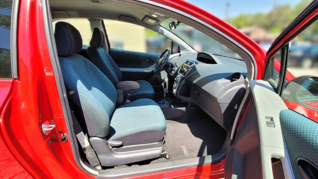 2008 Toyota Yaris Image 12