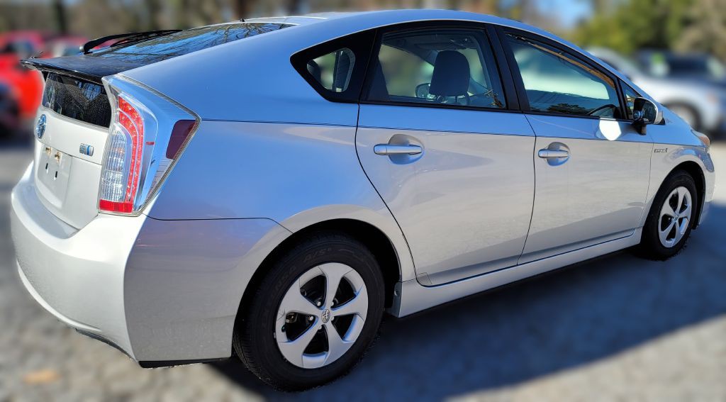 2013 Toyota Prius Image 7