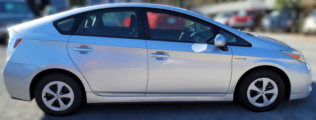 2013 Toyota Prius Image 8