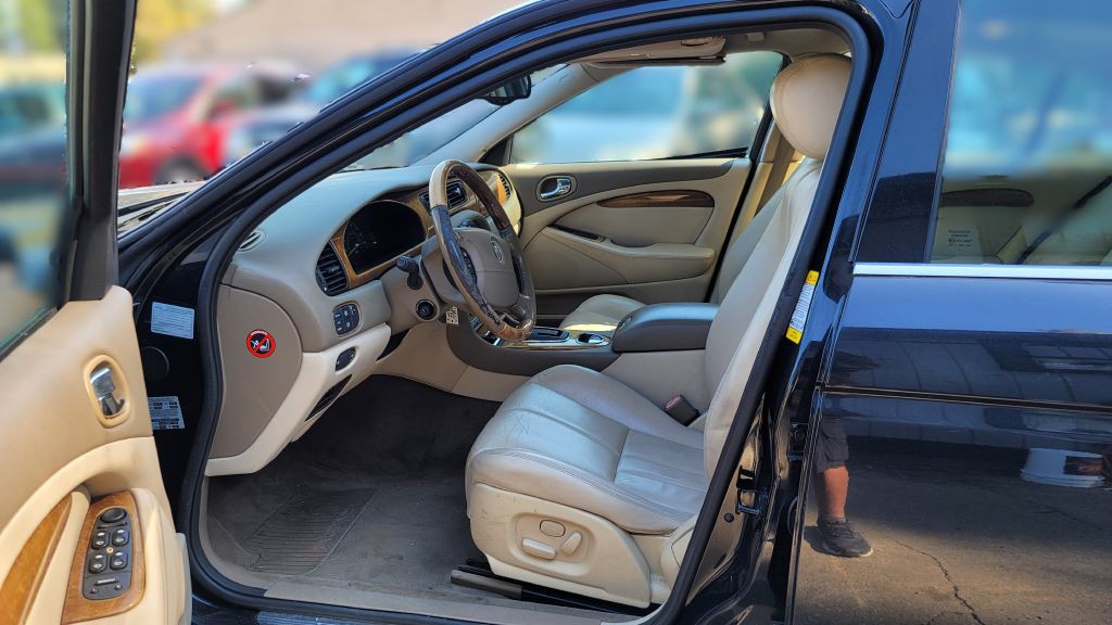 2003 Jaguar S-TYPE Image 9