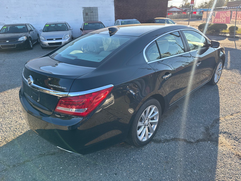 2015 Buick Lacrosse Image 3