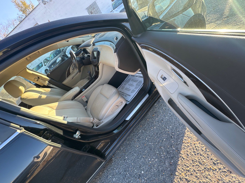 2015 Buick Lacrosse Image 11