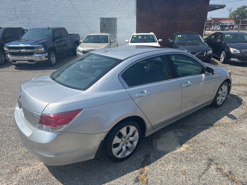 2010 Honda Accord Image 4