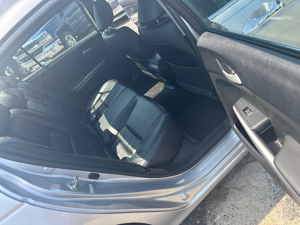 2010 Honda Accord Image 13
