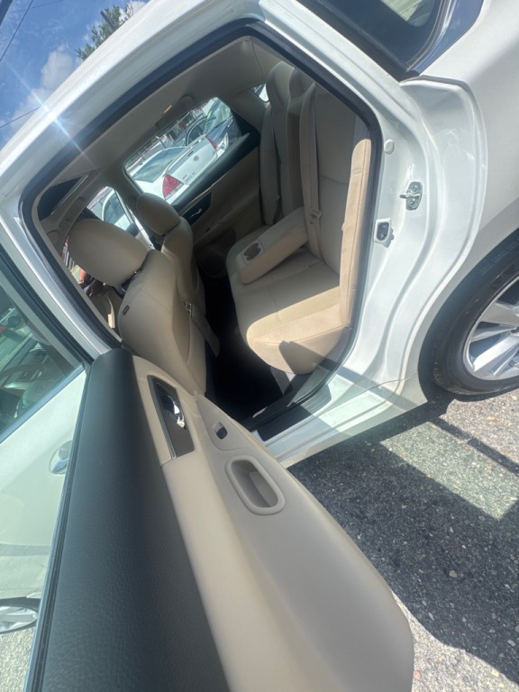 2015 Nissan Altima Image 13