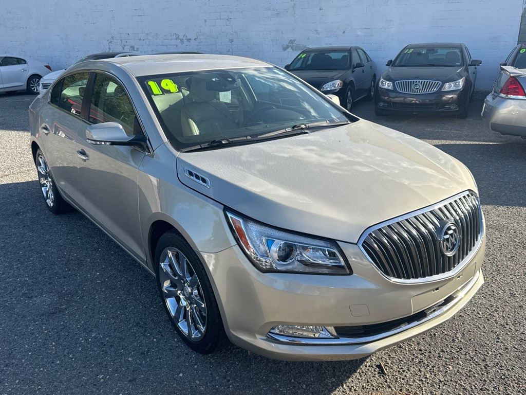 2014 Buick Lacrosse Image 1