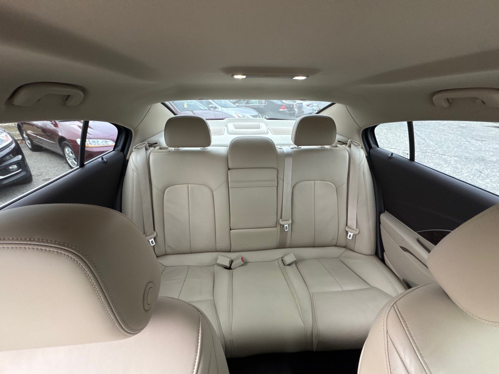2015 Buick Lacrosse Image 15