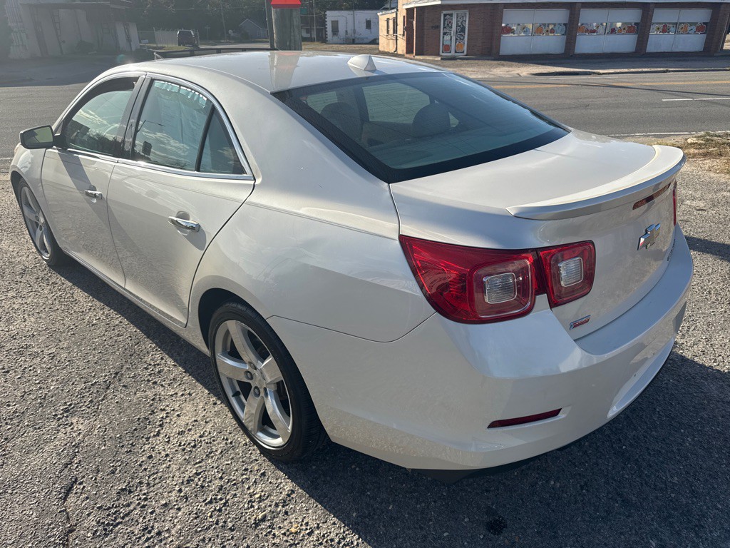 2014 Chevrolet Malibu Image 6