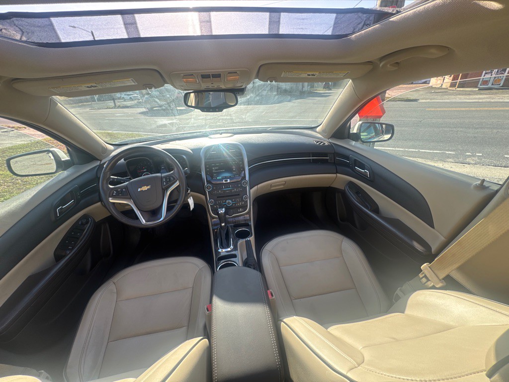 2014 Chevrolet Malibu Image 16