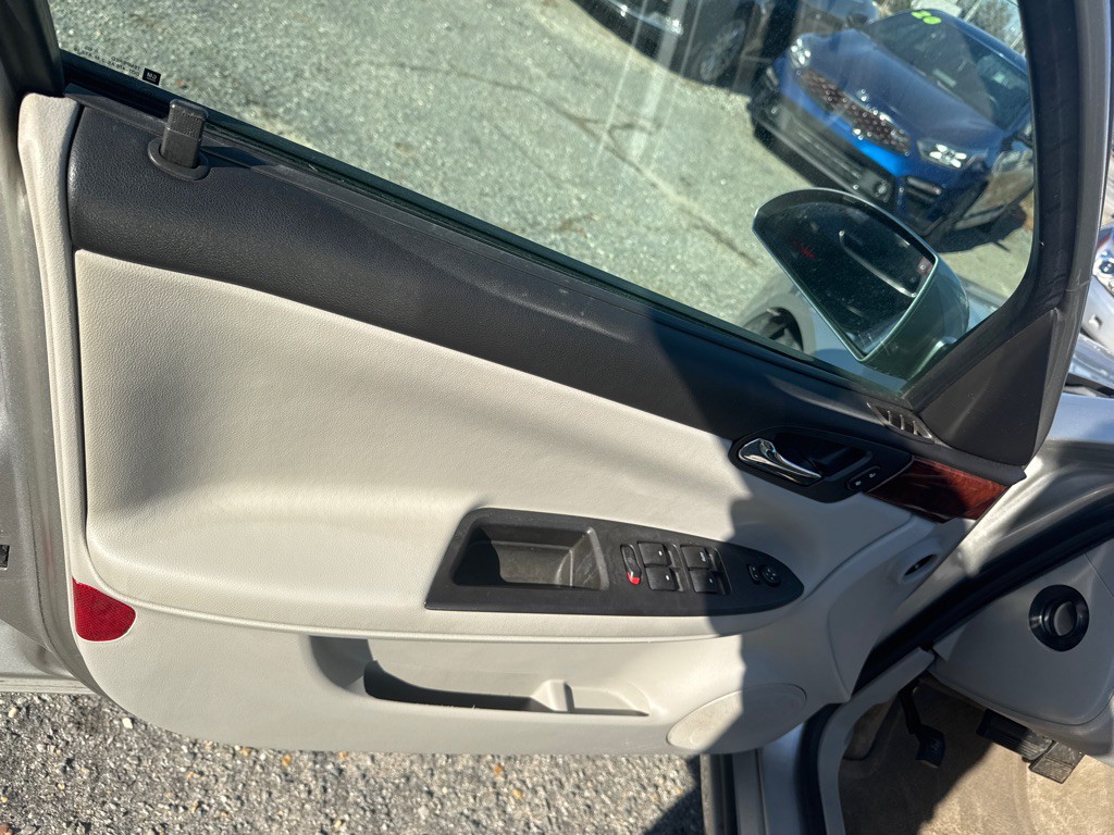 2008 Chevrolet Impala Image 8