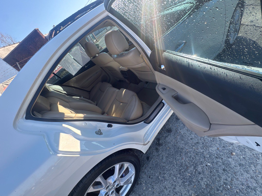 2012 Nissan Maxima Image 13