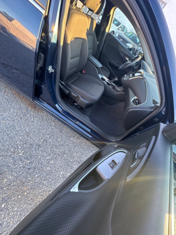 2019 Chevrolet Malibu Image 13