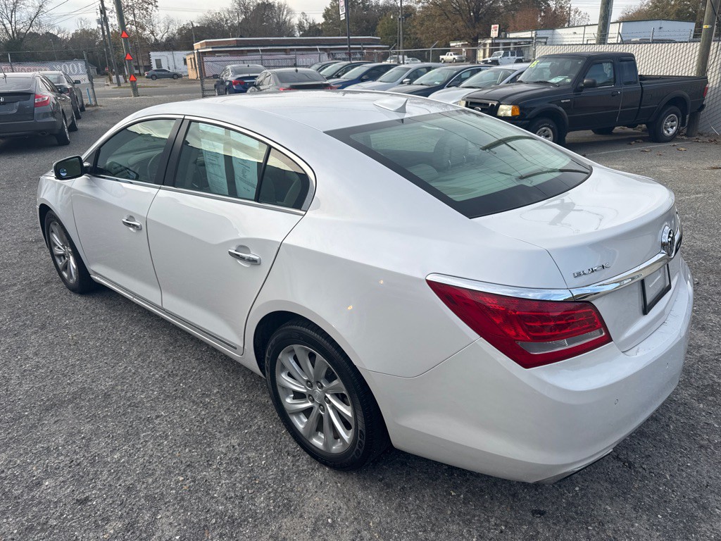 2016 Buick Lacrosse Image 5