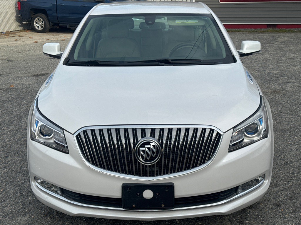 2016 Buick Lacrosse Image 8