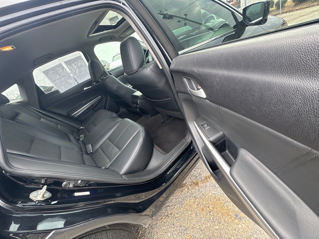 2014 Honda Crosstour Image 16