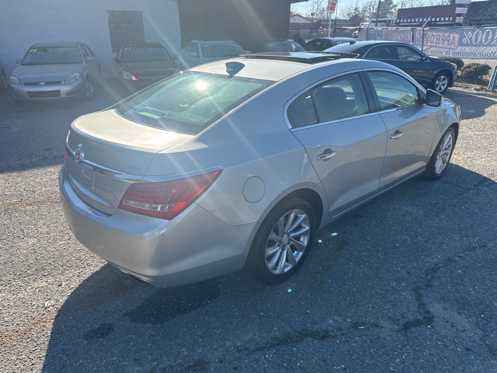 2015 Buick Lacrosse Image 5