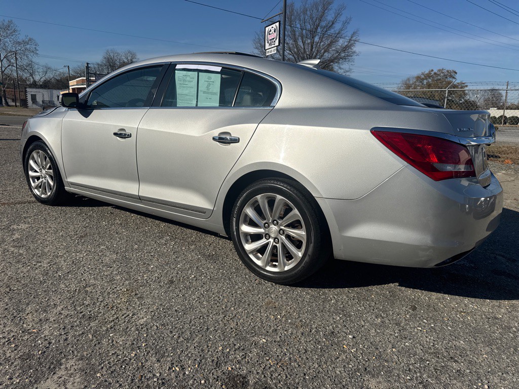 2015 Buick Lacrosse Image 8