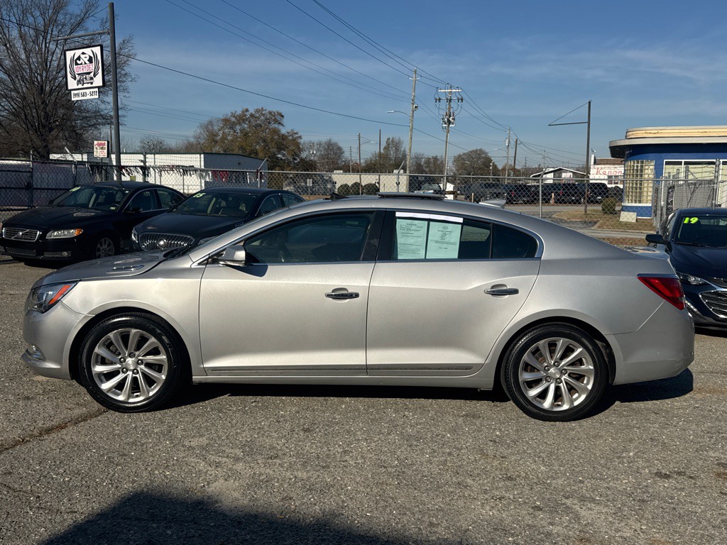 2015 Buick Lacrosse Image 9