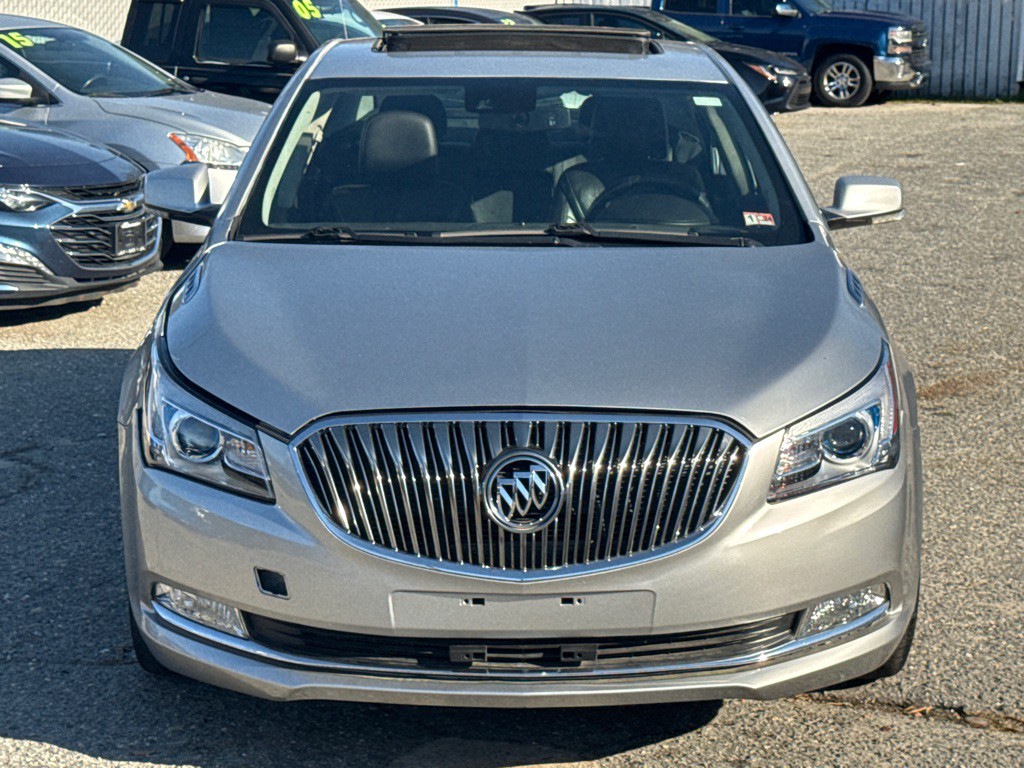 2015 Buick Lacrosse Image 11
