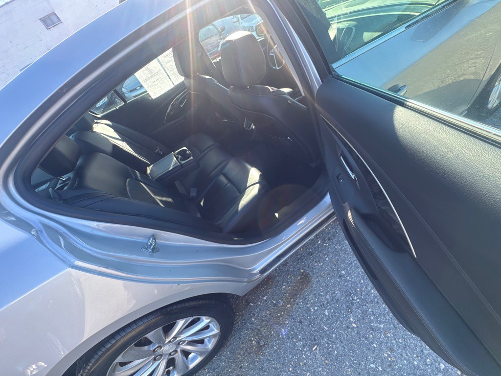 2015 Buick Lacrosse Image 16