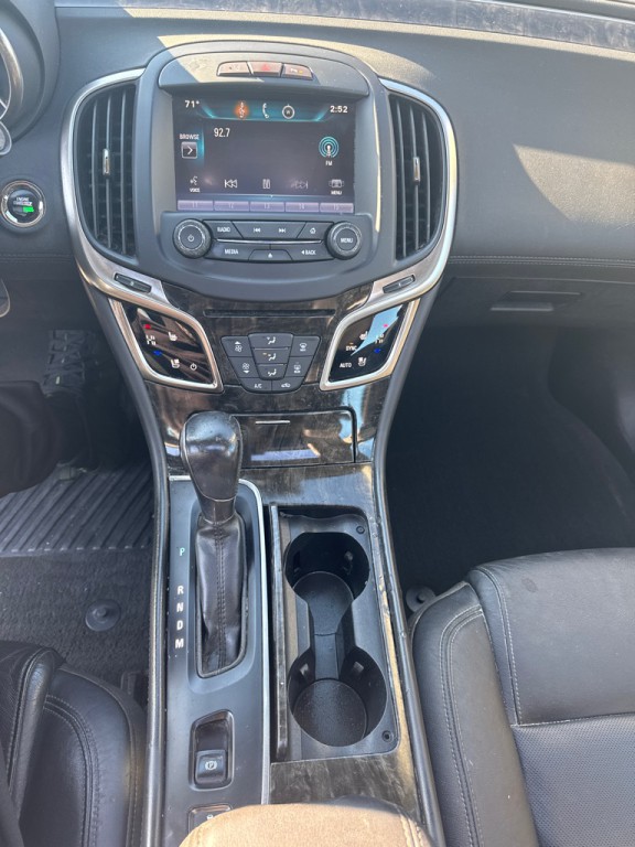 2015 Buick Lacrosse Image 18