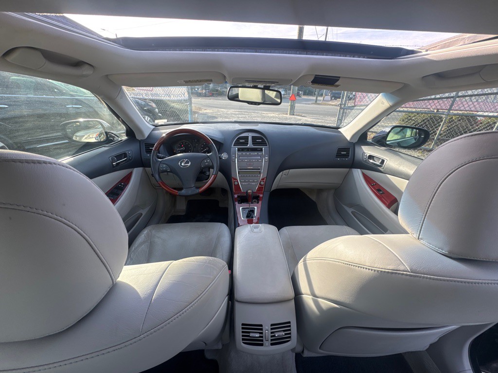 2009 Lexus ES Image 16