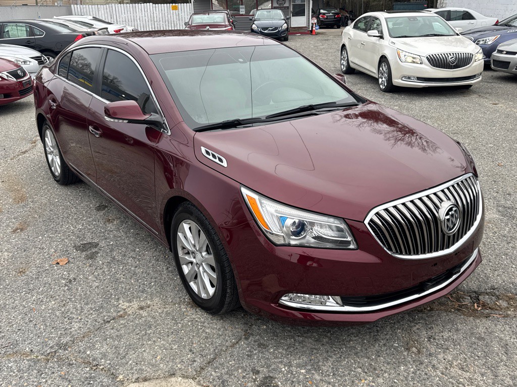 2015 Buick Lacrosse Image 1