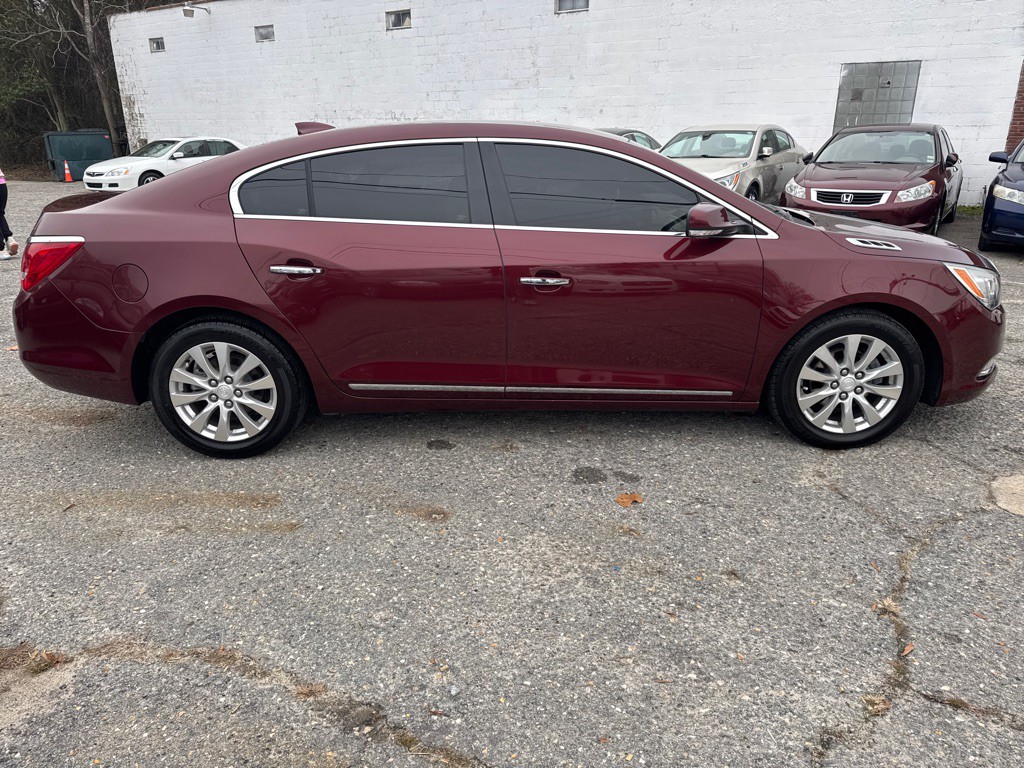 2015 Buick Lacrosse Image 3