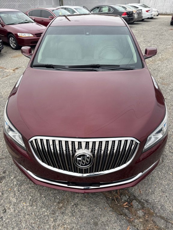 2015 Buick Lacrosse Image 9