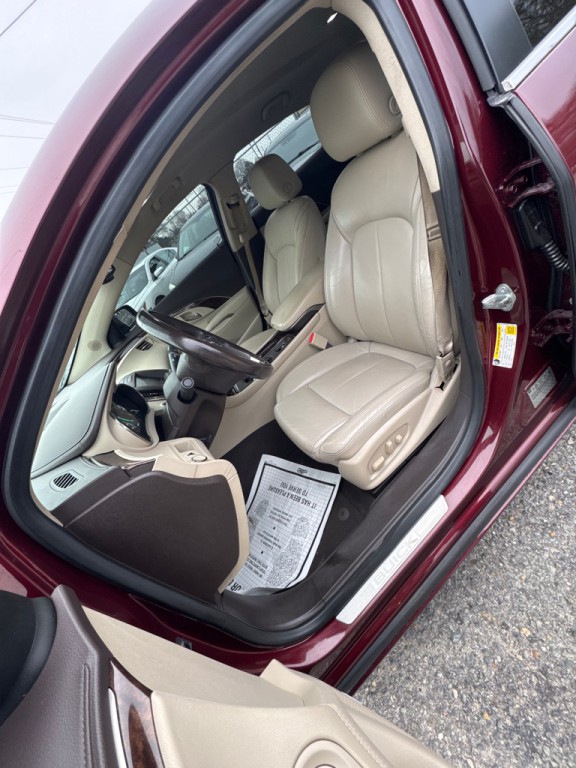 2015 Buick Lacrosse Image 12