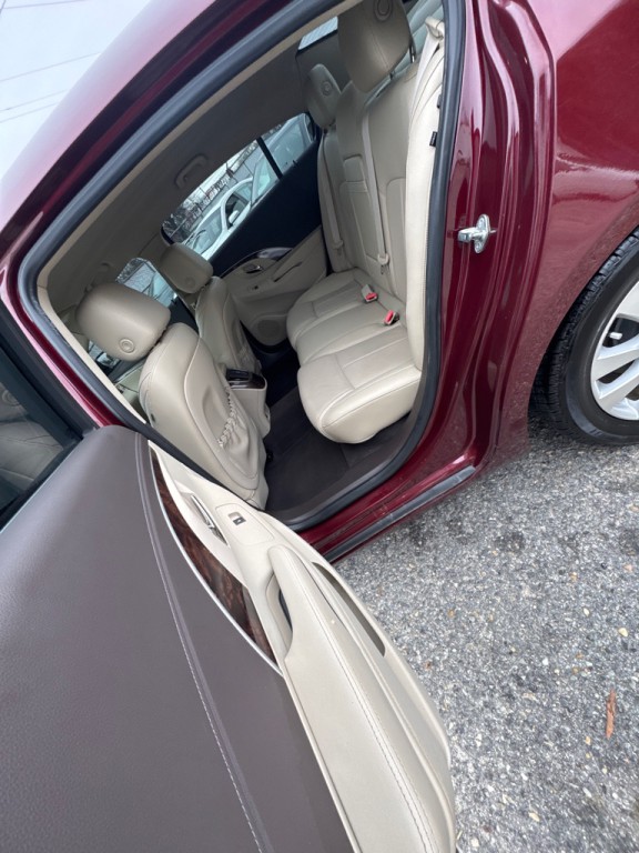 2015 Buick Lacrosse Image 13