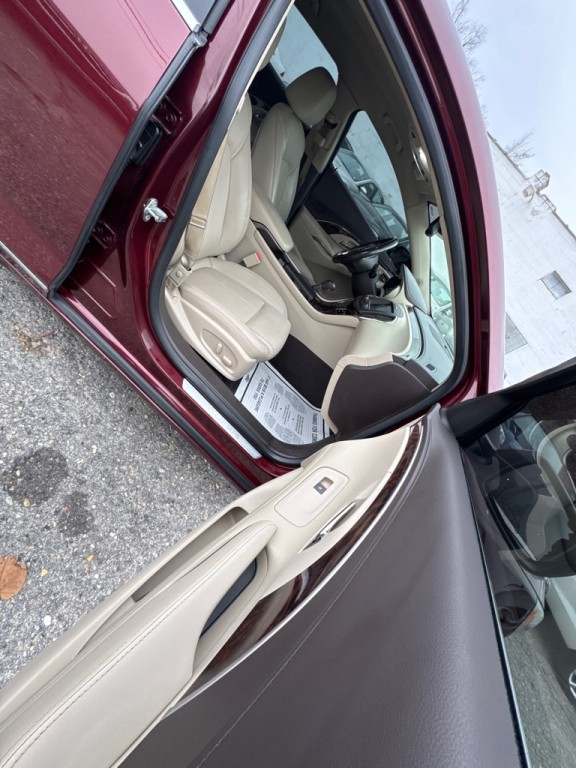 2015 Buick Lacrosse Image 14