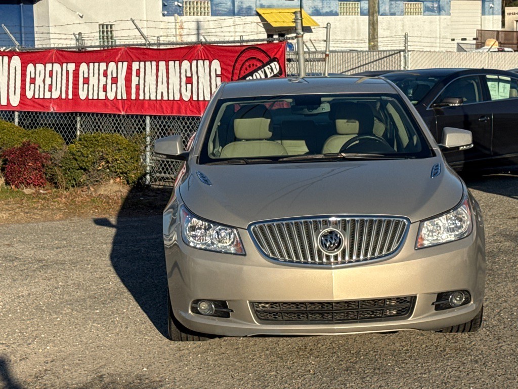 2012 Buick Lacrosse Image 11