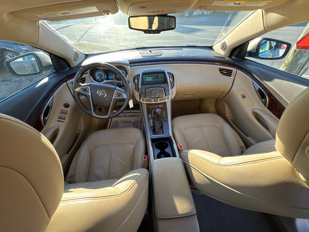 2012 Buick Lacrosse Image 17