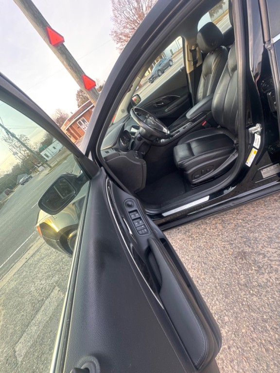 2016 Buick Lacrosse Image 8