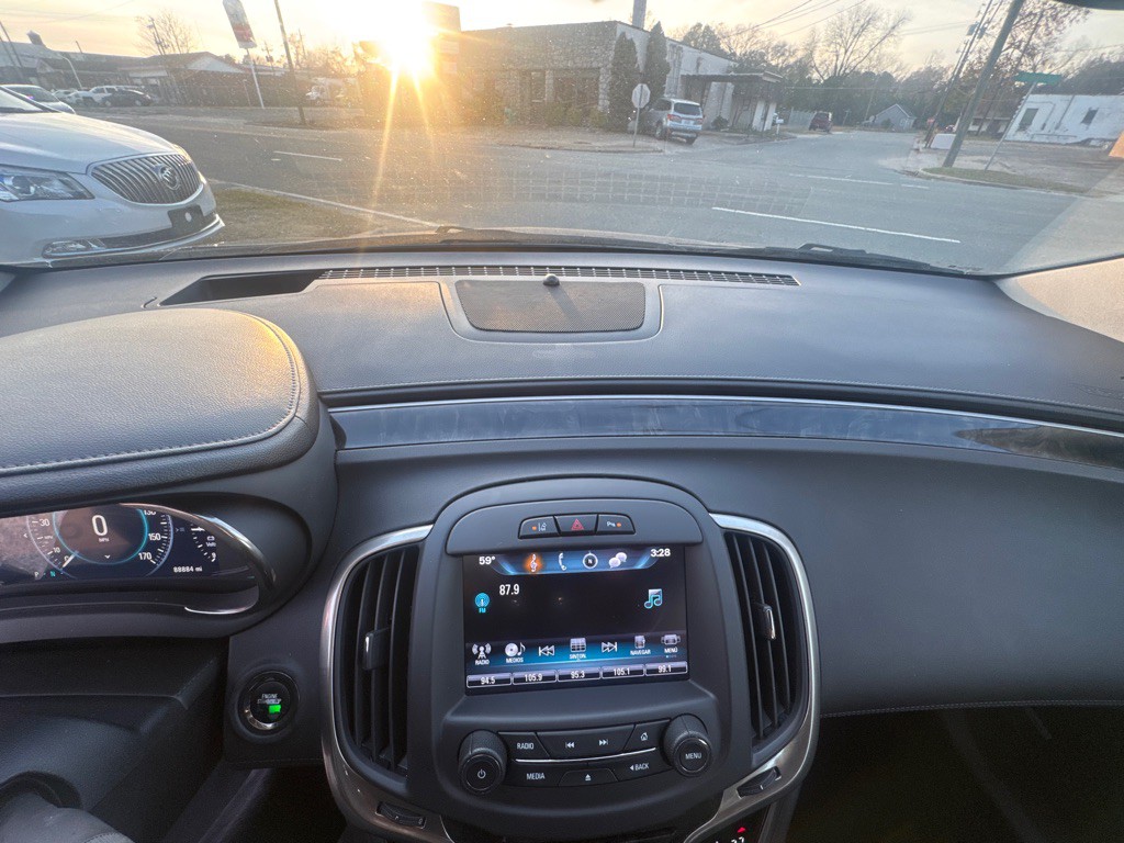 2016 Buick Lacrosse Image 16