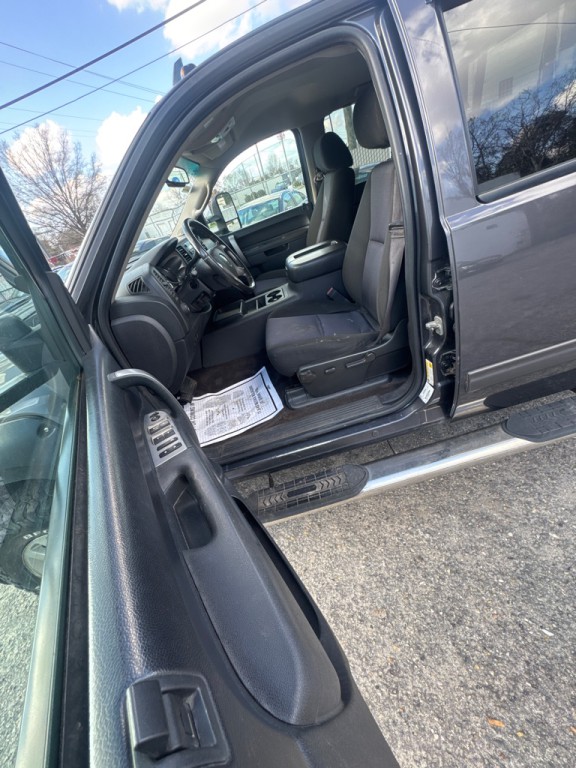 2011 Chevrolet Silverado 1500 Image 11