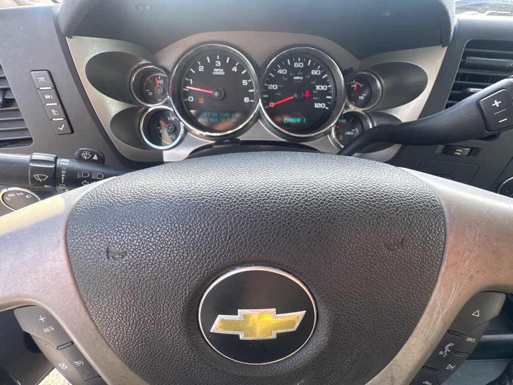 2011 Chevrolet Silverado 1500 Image 16